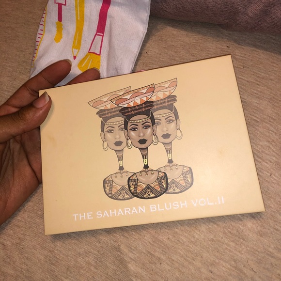 Juvia’s Place Bundle - Picture 5 of 6